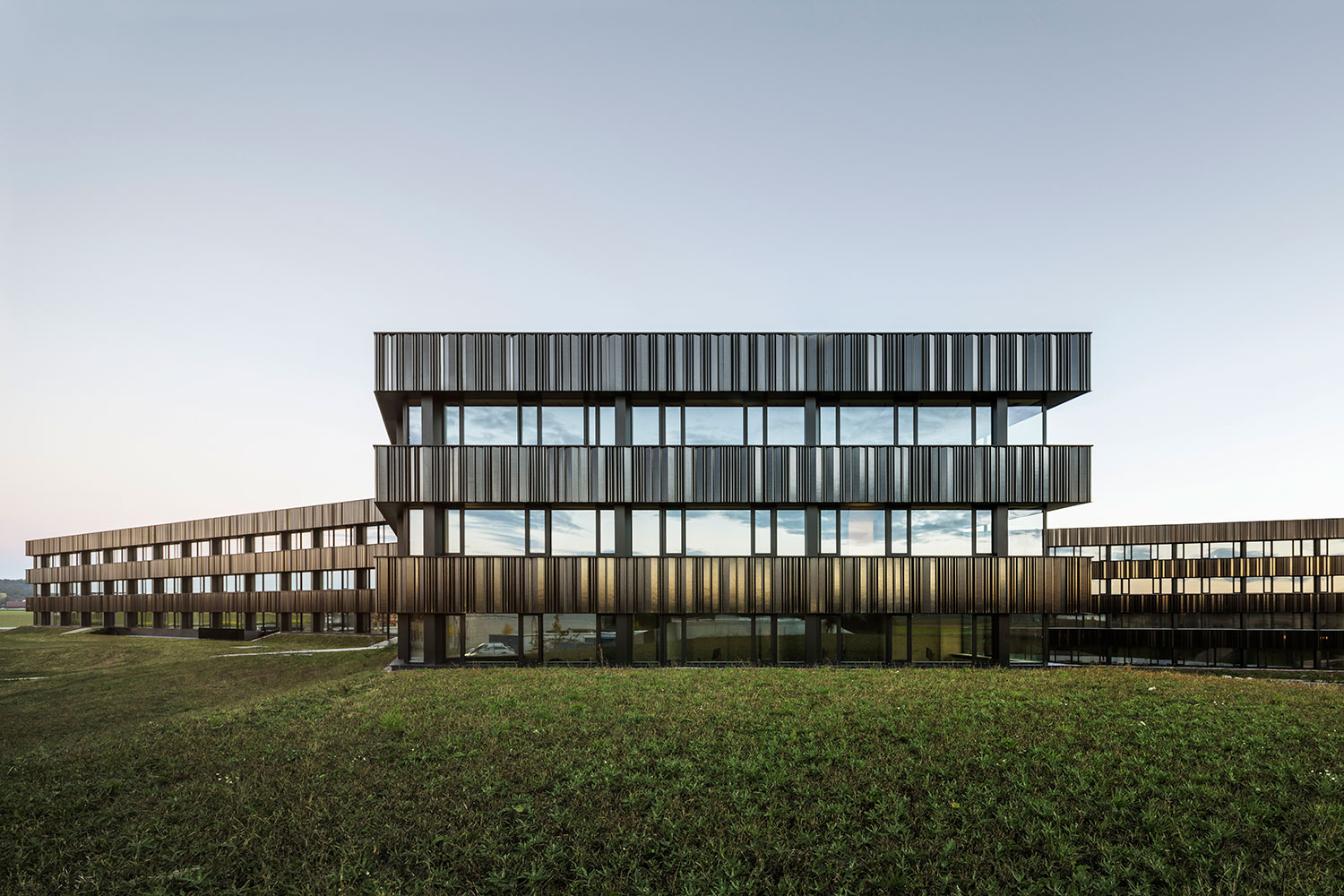 Neubau Landratsamt Landshut, Ansicht Ost | dasch zürn + partner | dasch zürn + partner Neubau Landratsamt Landshut, Ansicht Ost