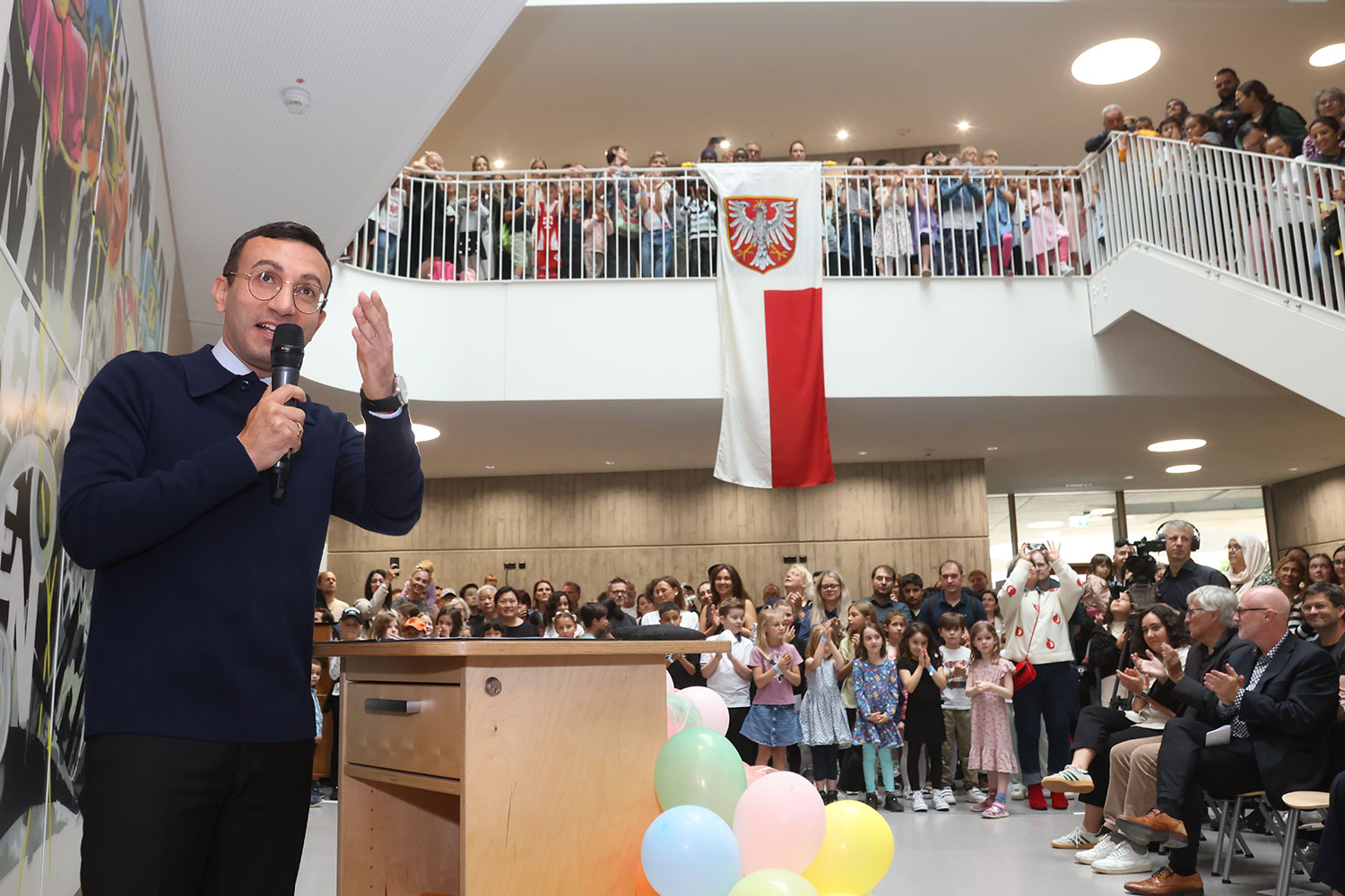 Emma-Kann-Schule Grundschule im Europaviertel, Einweihung, Oberbürgermeister Mike Josef 