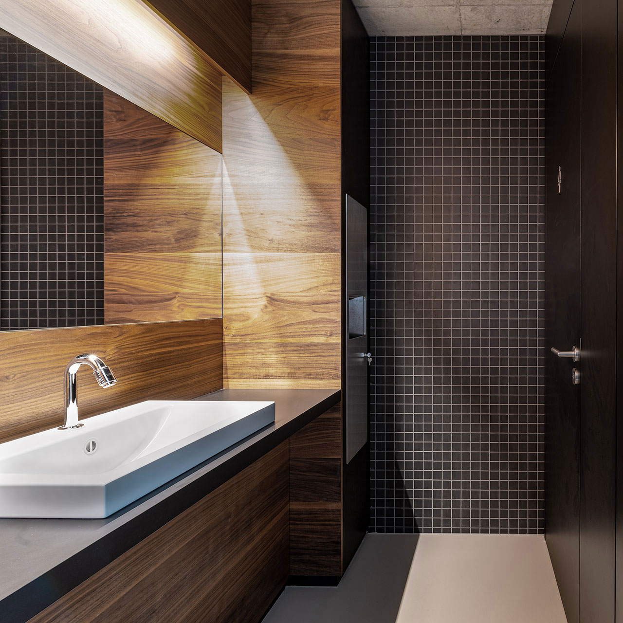 Neubau Bürogebäude Leinfelden-Echterdingen, Sanitärbereich | dasch zürn + partner Neubau Bürogebäude Leinfelden-Echterdingen, Sanitärbereich