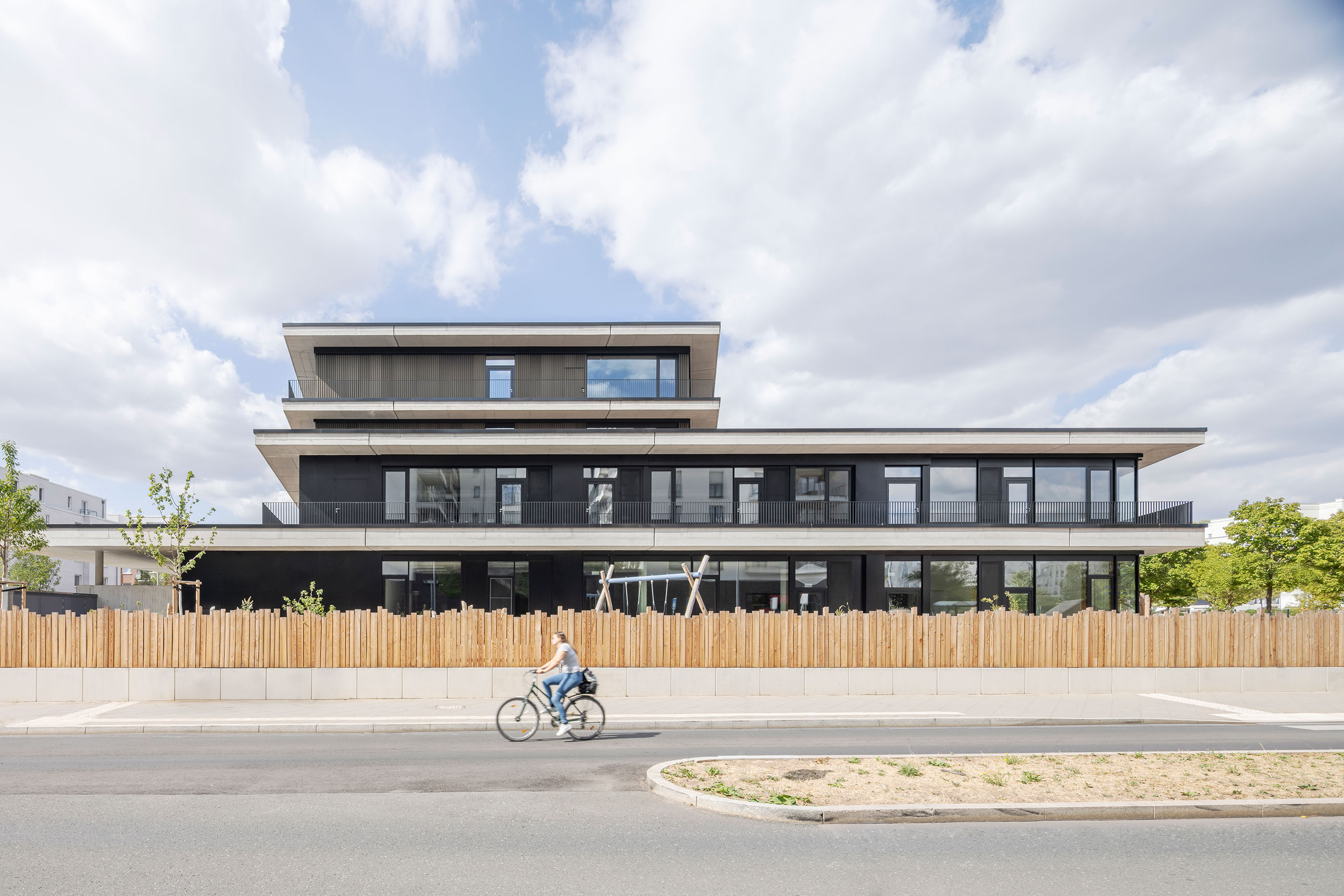 Neubau Emma-Kann-Grundschule in Frankfurt am Main, Aufmacher | dasch zürn + partner Neubau Emma-Kann-Grundschule in Frankfurt am Main, Aufmacher