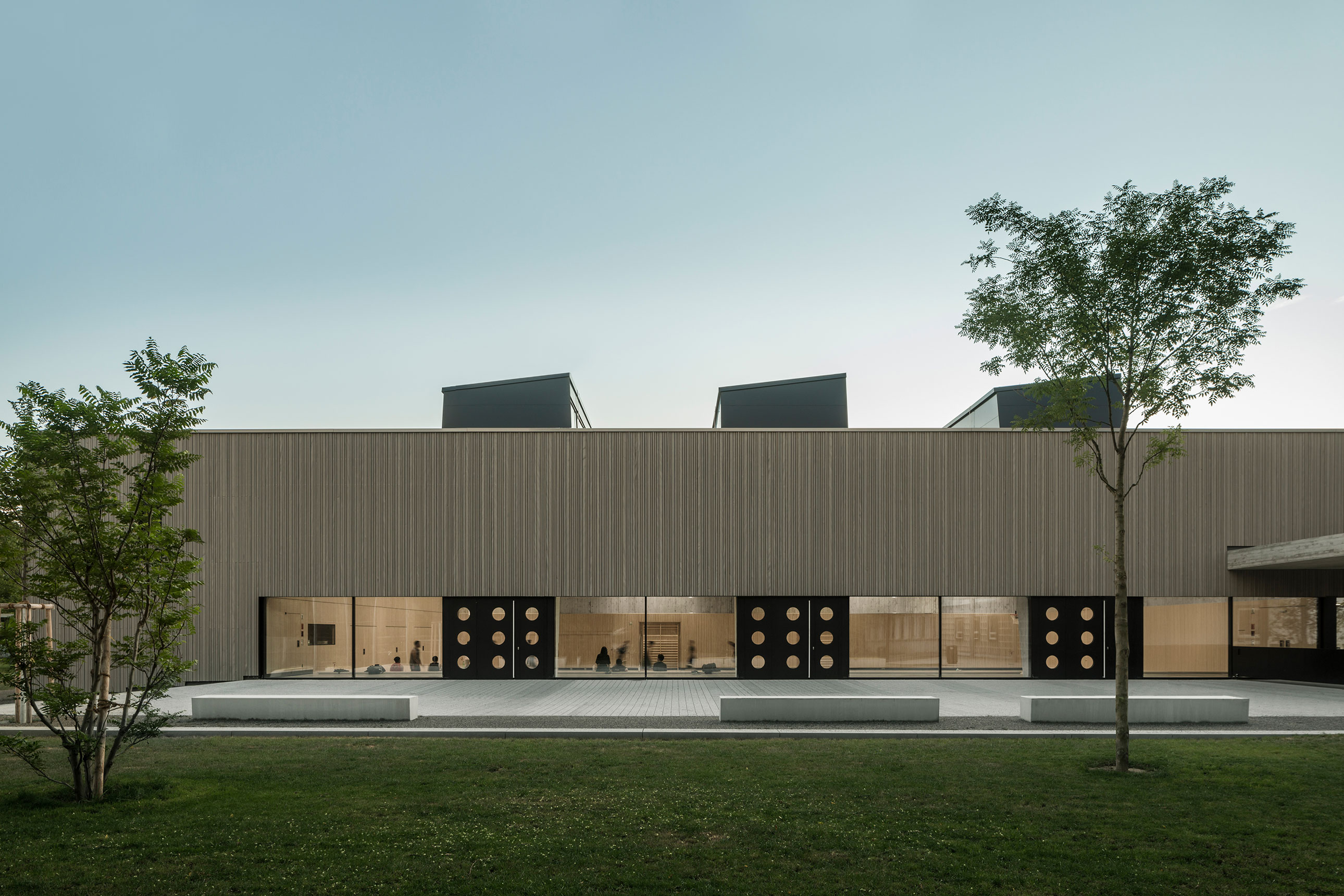 Ersatzneubau Sporthalle Fasanenhofschule Stuttgart, Ansicht Ost