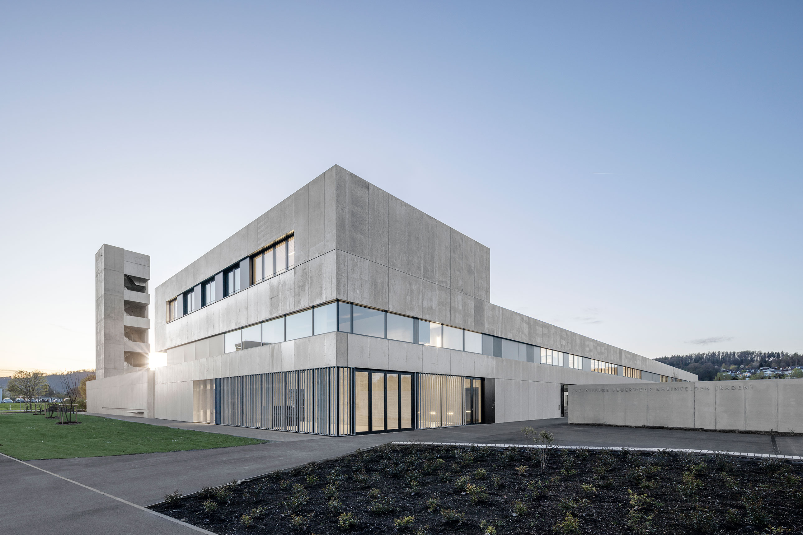 Neubau Zentrales Feuerwehrgerätehaus Rheinfelden, Ansicht Südost