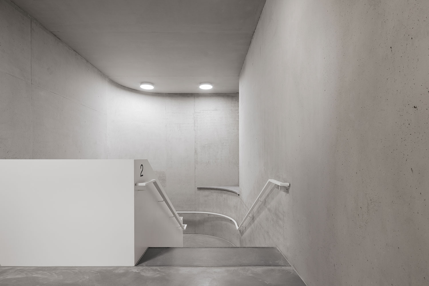 Neubau Staatliche Realschule mit Dreifeldsporthalle Landshut, Treppenraum | dasch zürn + partner Neubau Staatliche Realschule mit Dreifeldsporthalle Landshut, Treppenraum